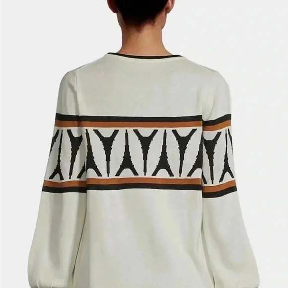 Karl Lagerfeld Paris Eiffel Tower Bishop Sleeve Sweater Size Medium NWOT - Picture 3 of 9